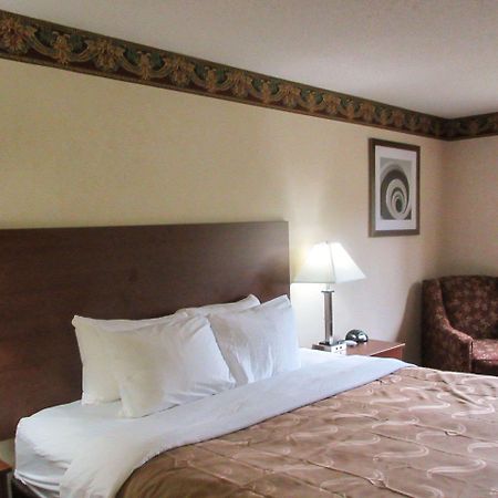Quality Inn Sawyer Buitenkant foto