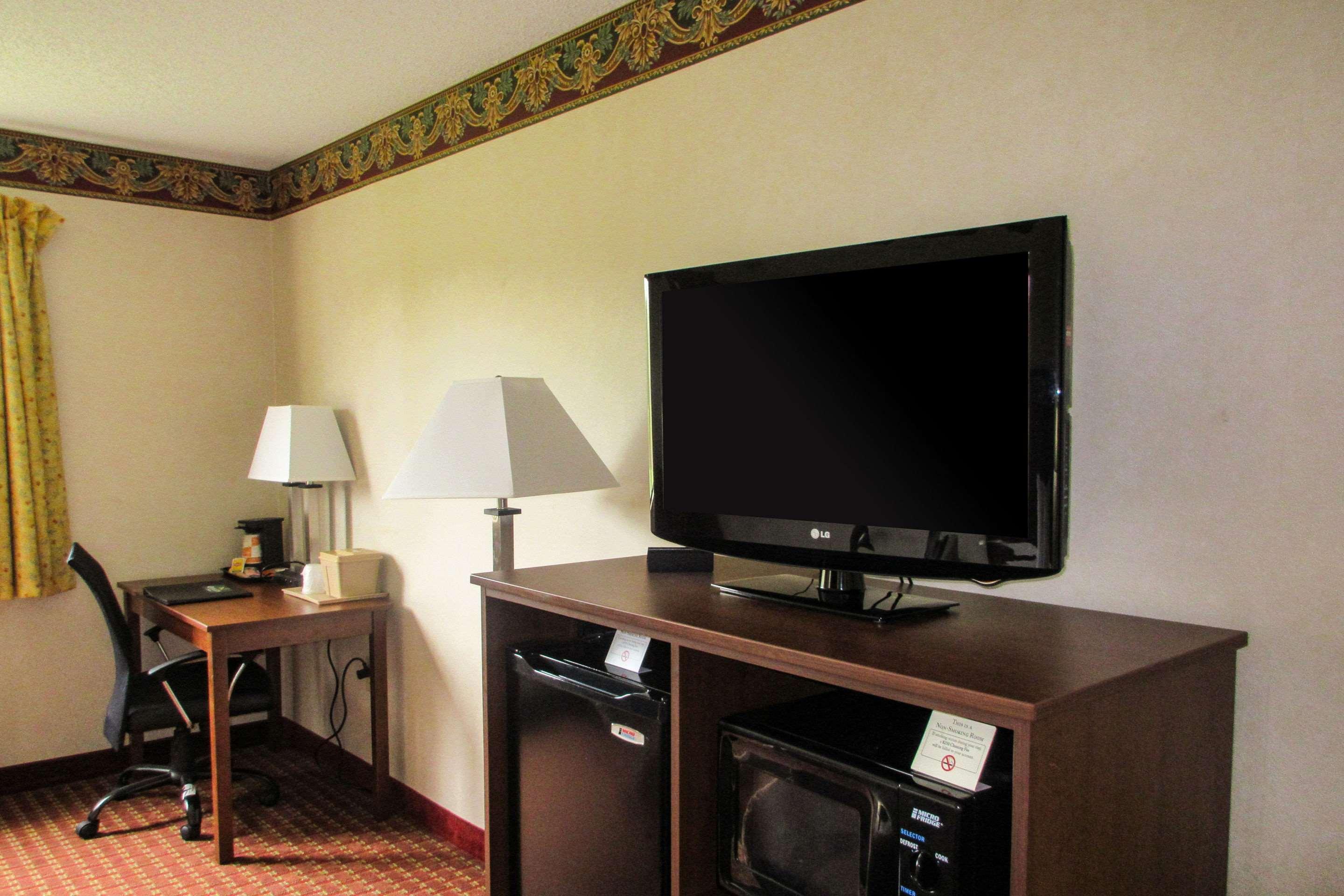 Quality Inn Sawyer Buitenkant foto