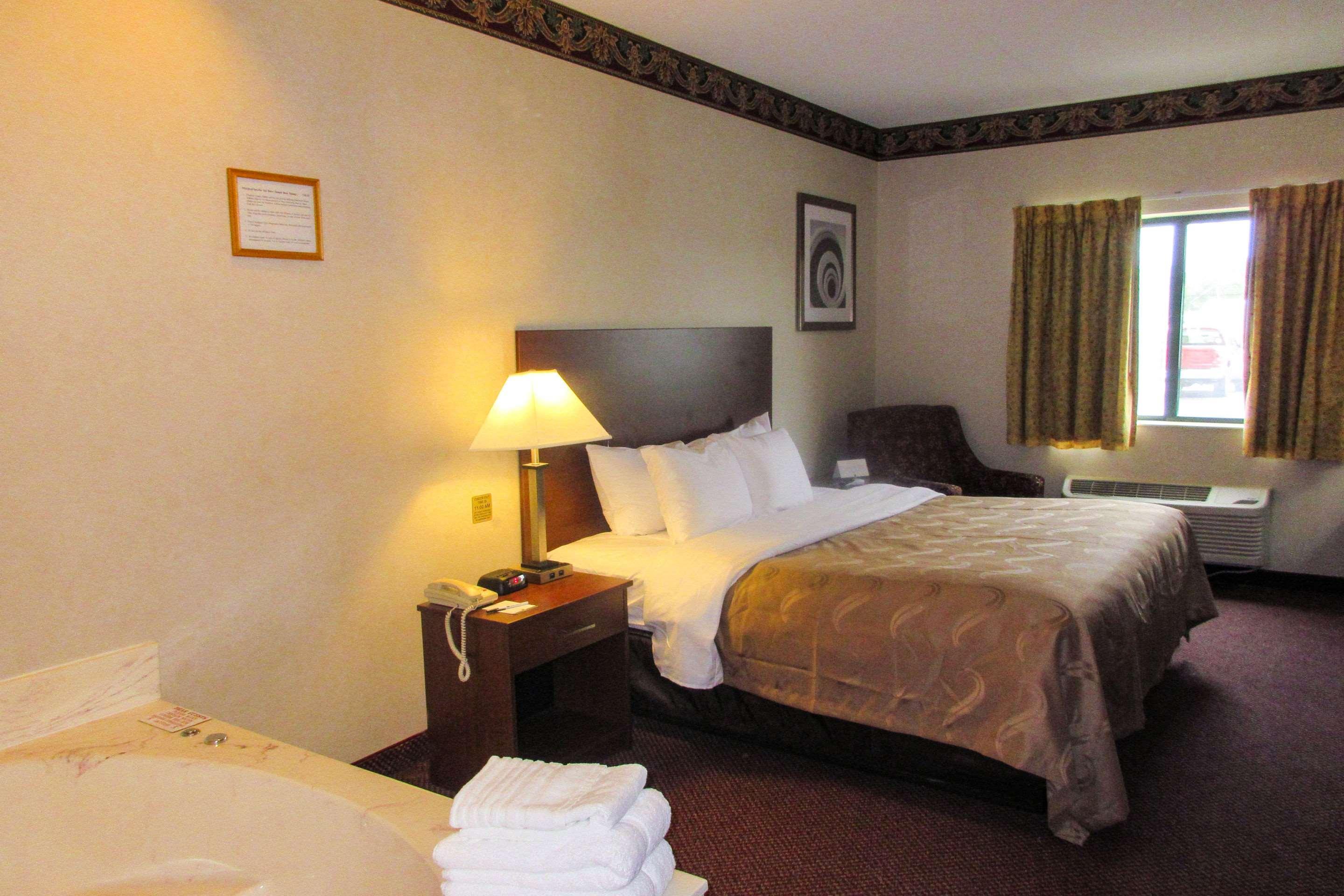 Quality Inn Sawyer Buitenkant foto